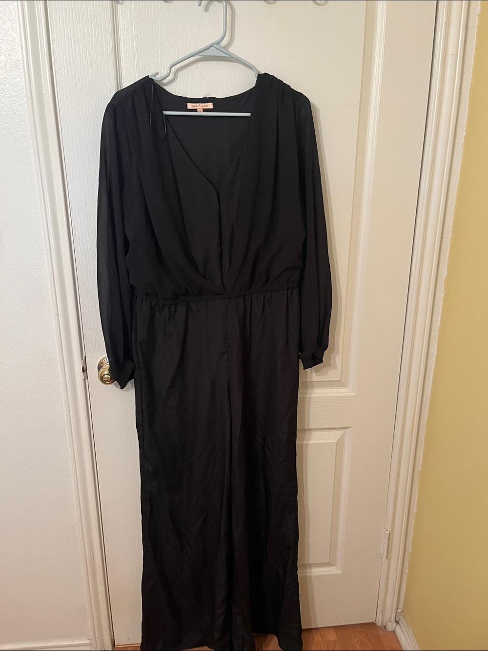 Gibson Latimer Black Long-Sleeve Straight-Leg Jumpsuit